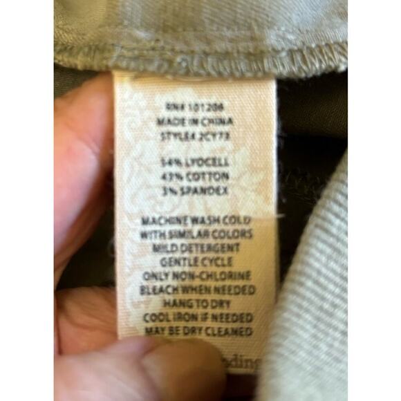 Soft Surroundings green cargo pants, 12, earthy, gorpcore, hiking, utility - Picture 6 of 6